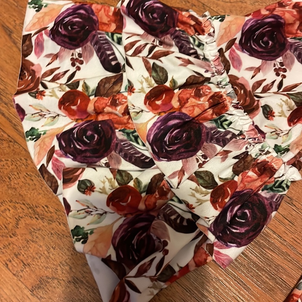 Dainty Jewell’s layering top ❤️ - Picture 3 of 3